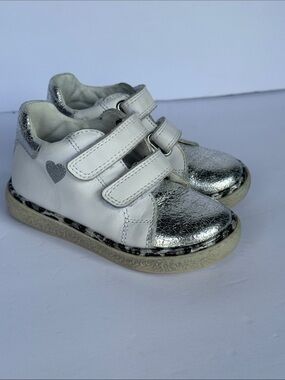Falcotto by Naturino toddler sneakers 22 or 6.5